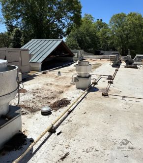Commercial flat roof with rooftop units in Charlotte, NC