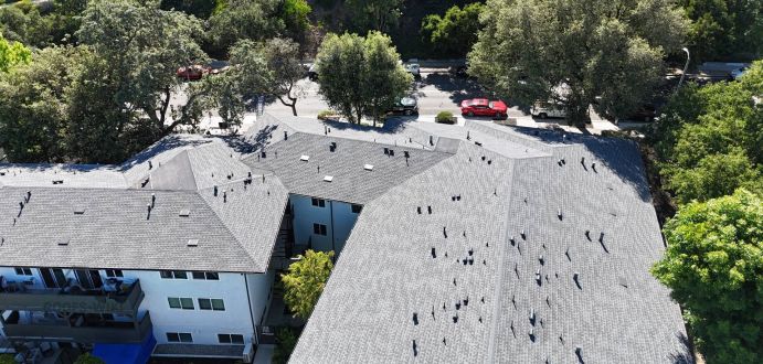 Commercial flat roof with parapet in Thousand Oaks, CA