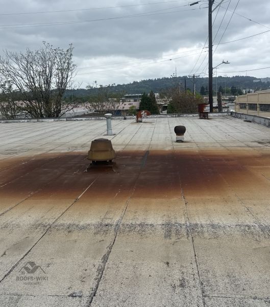 File:Metal-coping-along-a-roof-parapet-portland-b2-071.jpg