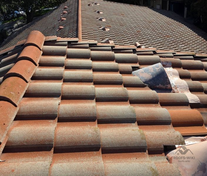 File:Clay-tile-roof-thousand-oaks-064.jpg