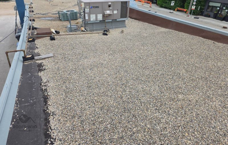 File:Ballasted-gravel-roof-with-rooftop-equipment-winnipeg-b2-022.jpg