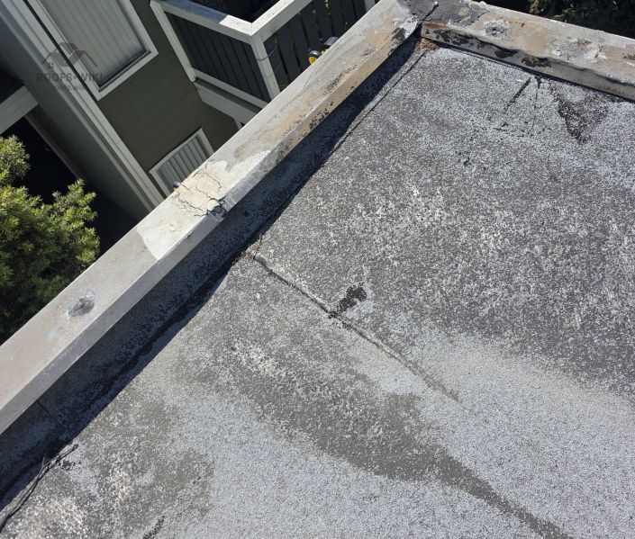 File:Metal-coping-cap-on-a-parapet-wall-buena-park-b2-063.jpg