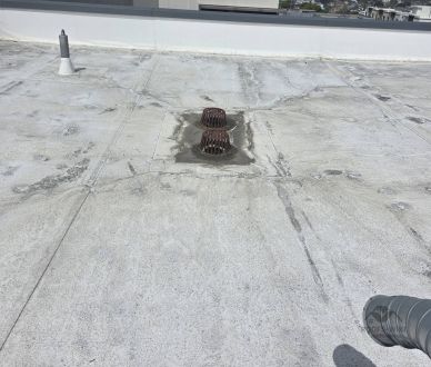Commercial low-slope roof in Los Angeles, CA