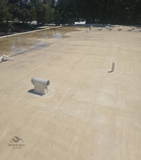 Commercial low-slope membrane roof in Davis, CA