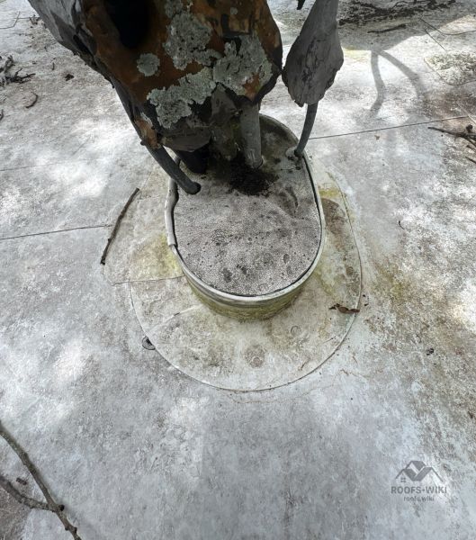 File:Scupper-drain-at-a-flat-roof-edge-tampa-030.jpg